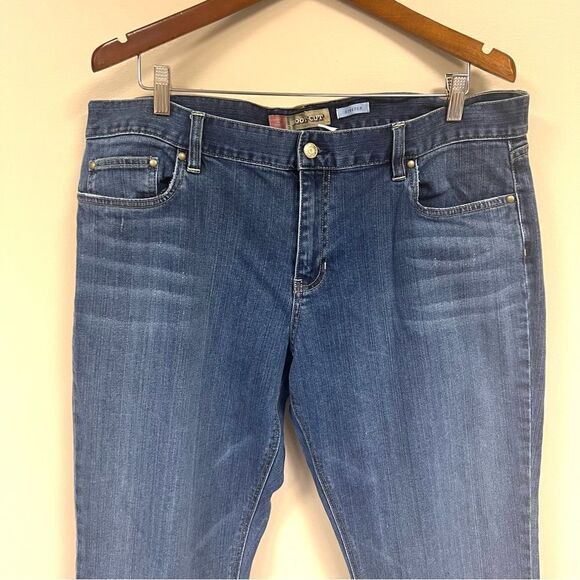 👠Old navy bootcut stretch with embellished back pockets 18 - Picture 2 of 7